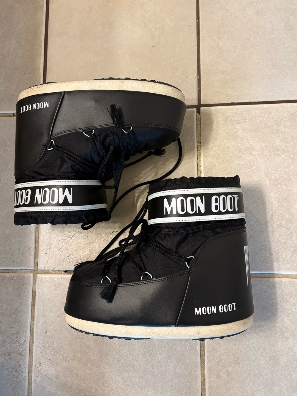Moon Boots Icon Low Black Nylon 42/44